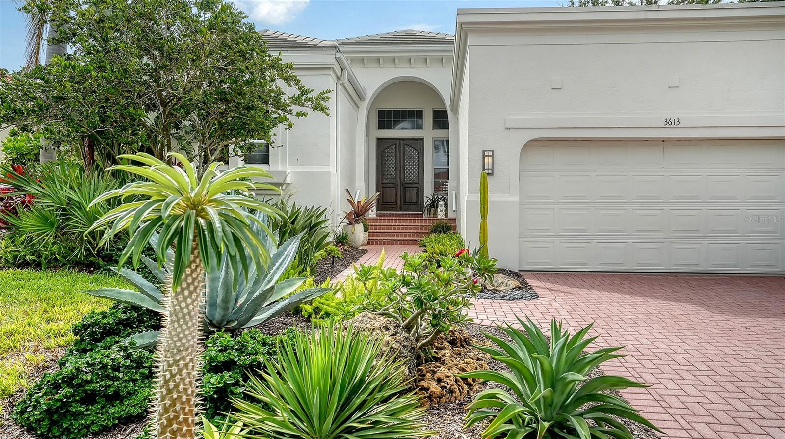 QUEENS HARBOUR - Residential