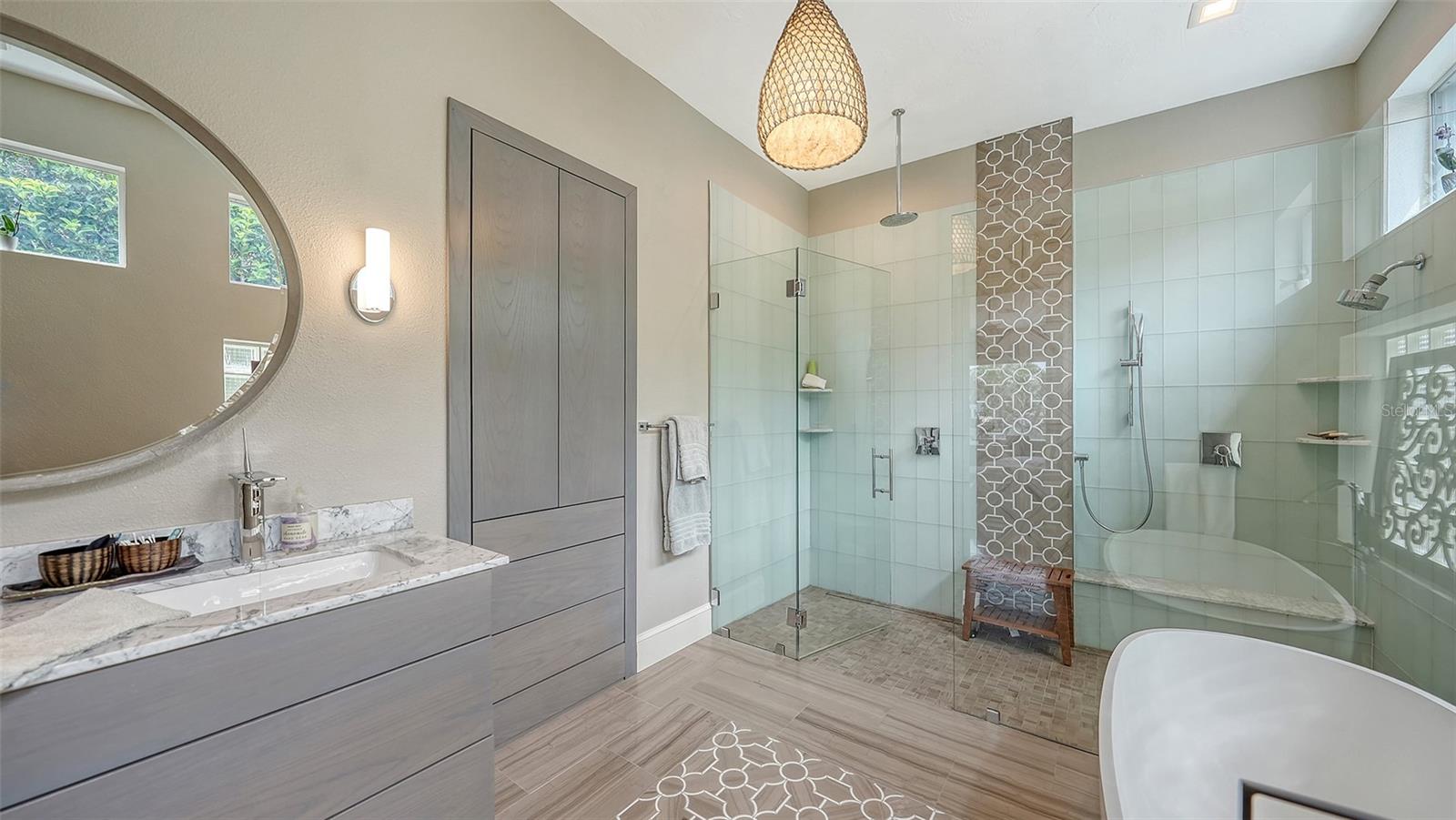 QUEENS HARBOUR - Residential