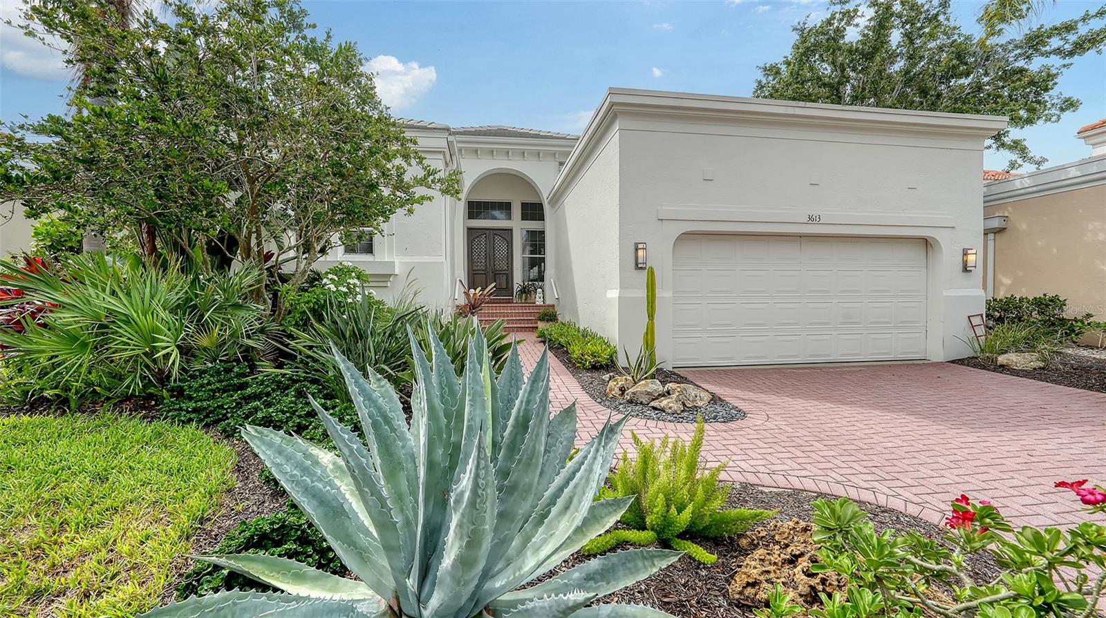 QUEENS HARBOUR - Residential