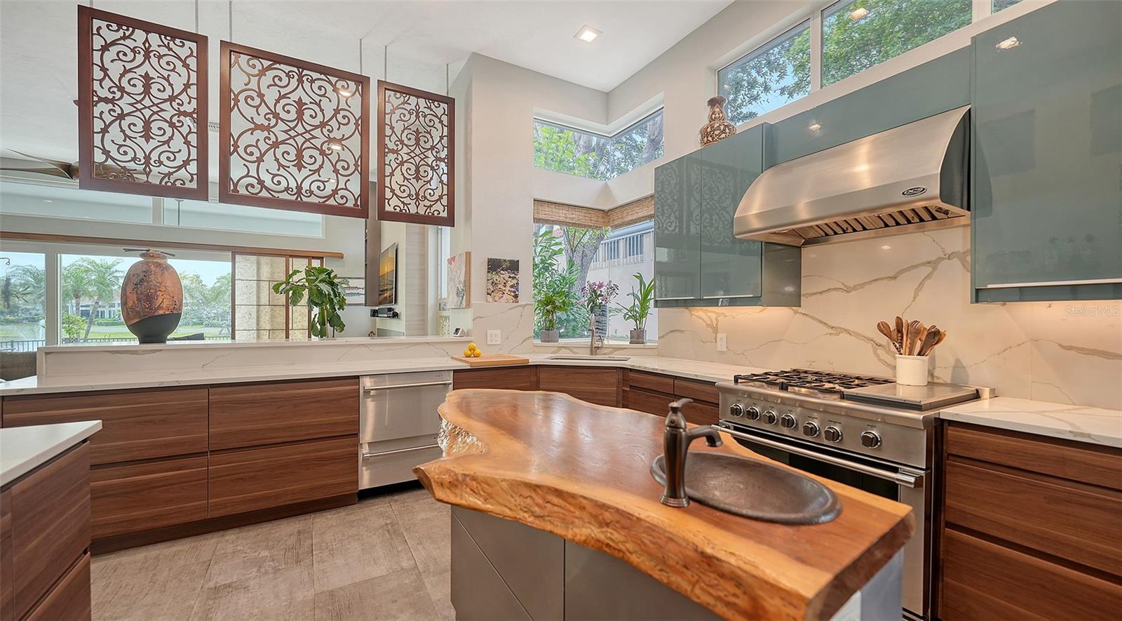 QUEENS HARBOUR - Residential