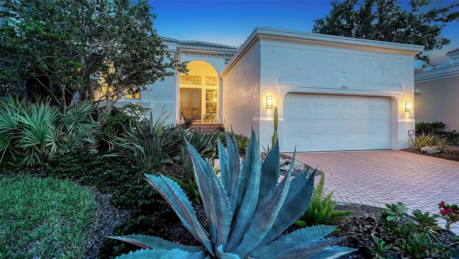 QUEENS HARBOUR - Residential