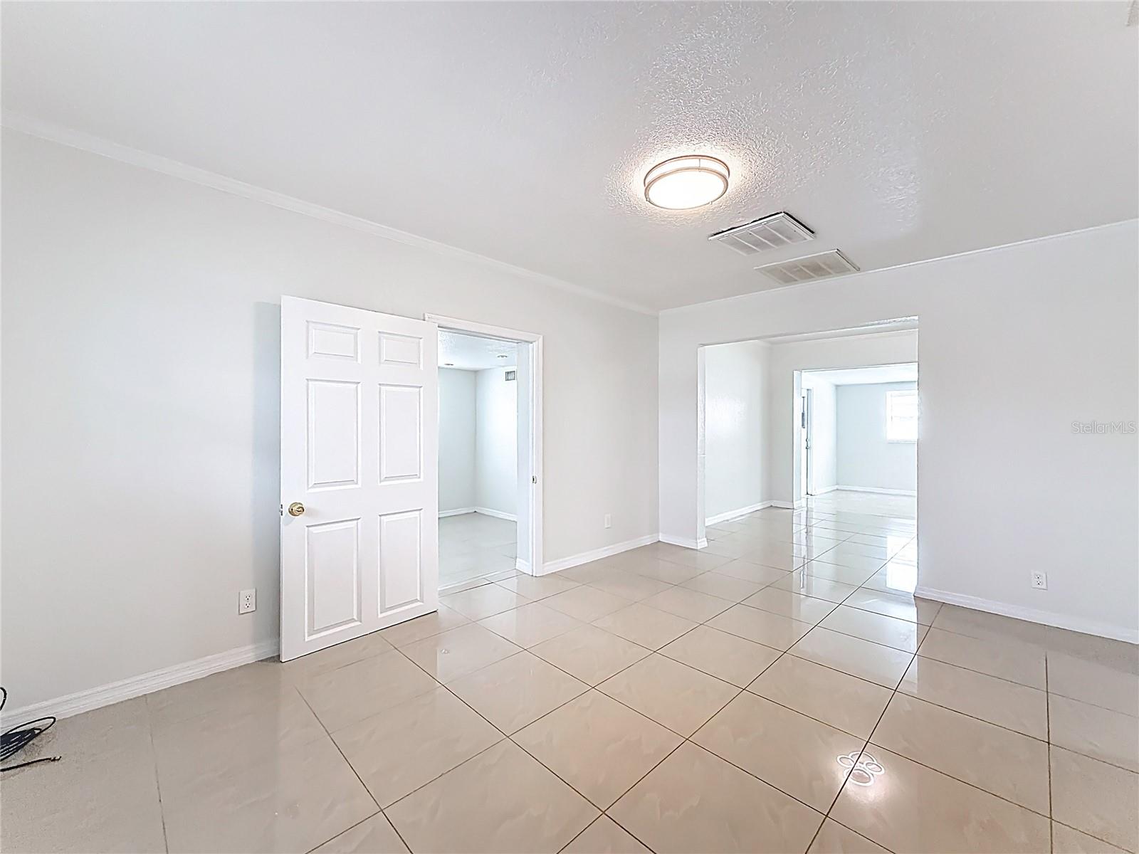 NEWPORT UNIT 1 - Residential