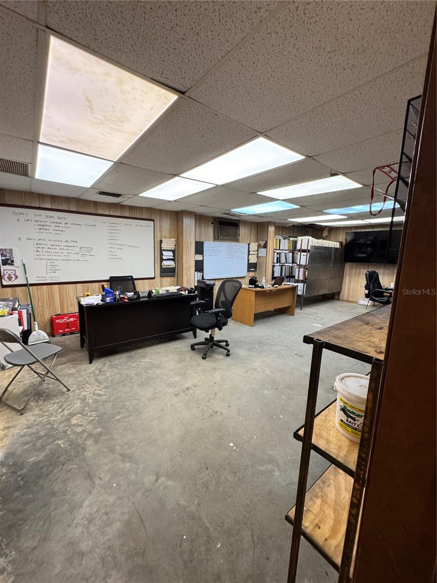 ZEPHYR LAKE ESTATES - Commercial Sale