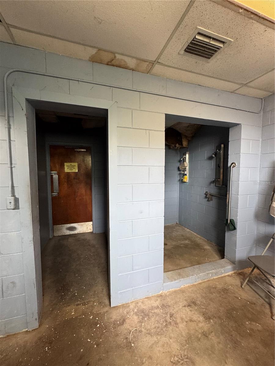 ZEPHYR LAKE ESTATES - Commercial Sale