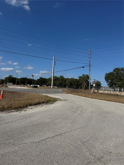 Tiny photo for 2628 Us-441/27, Fruitland Park, FL 34731 (MLS # G5097832)