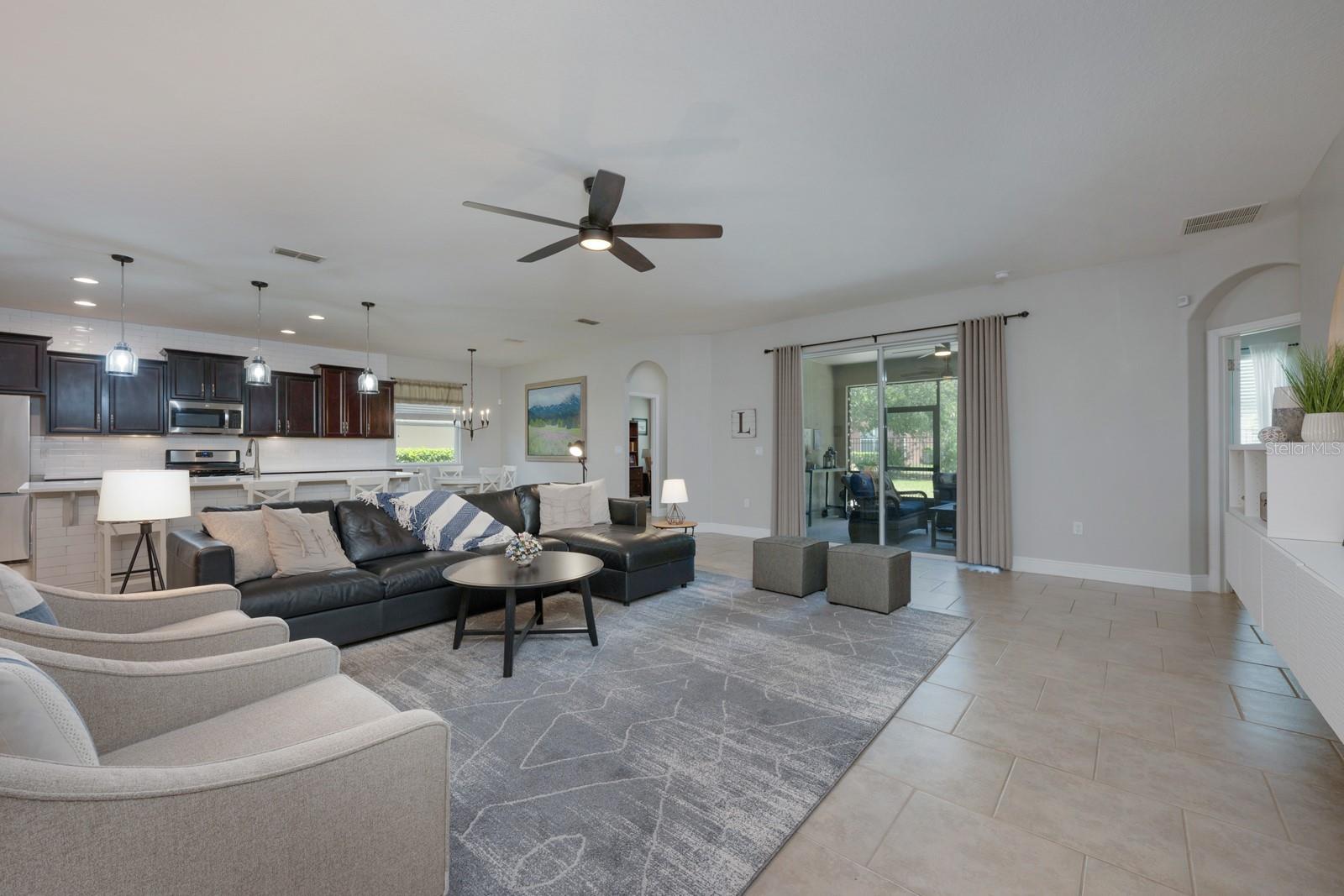 217 VICTORIA TRAILS BOULEVARD