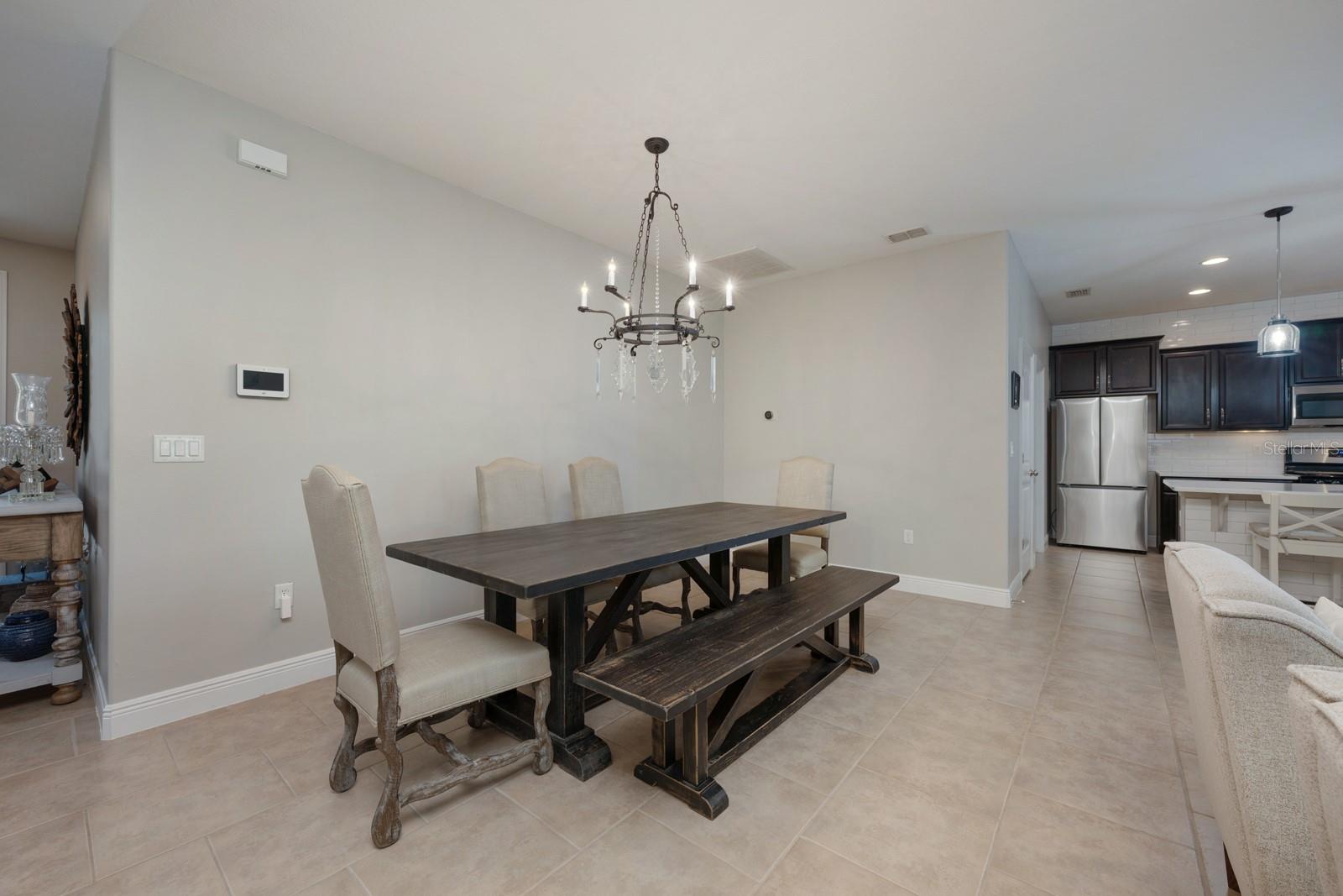 217 VICTORIA TRAILS BOULEVARD