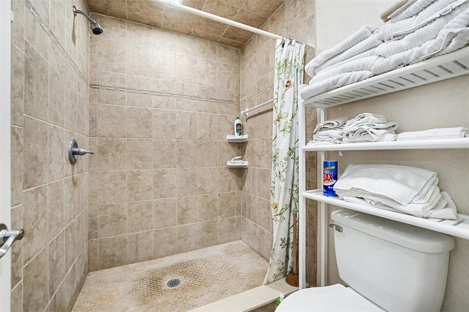 LENA VISTA SUB - Residential