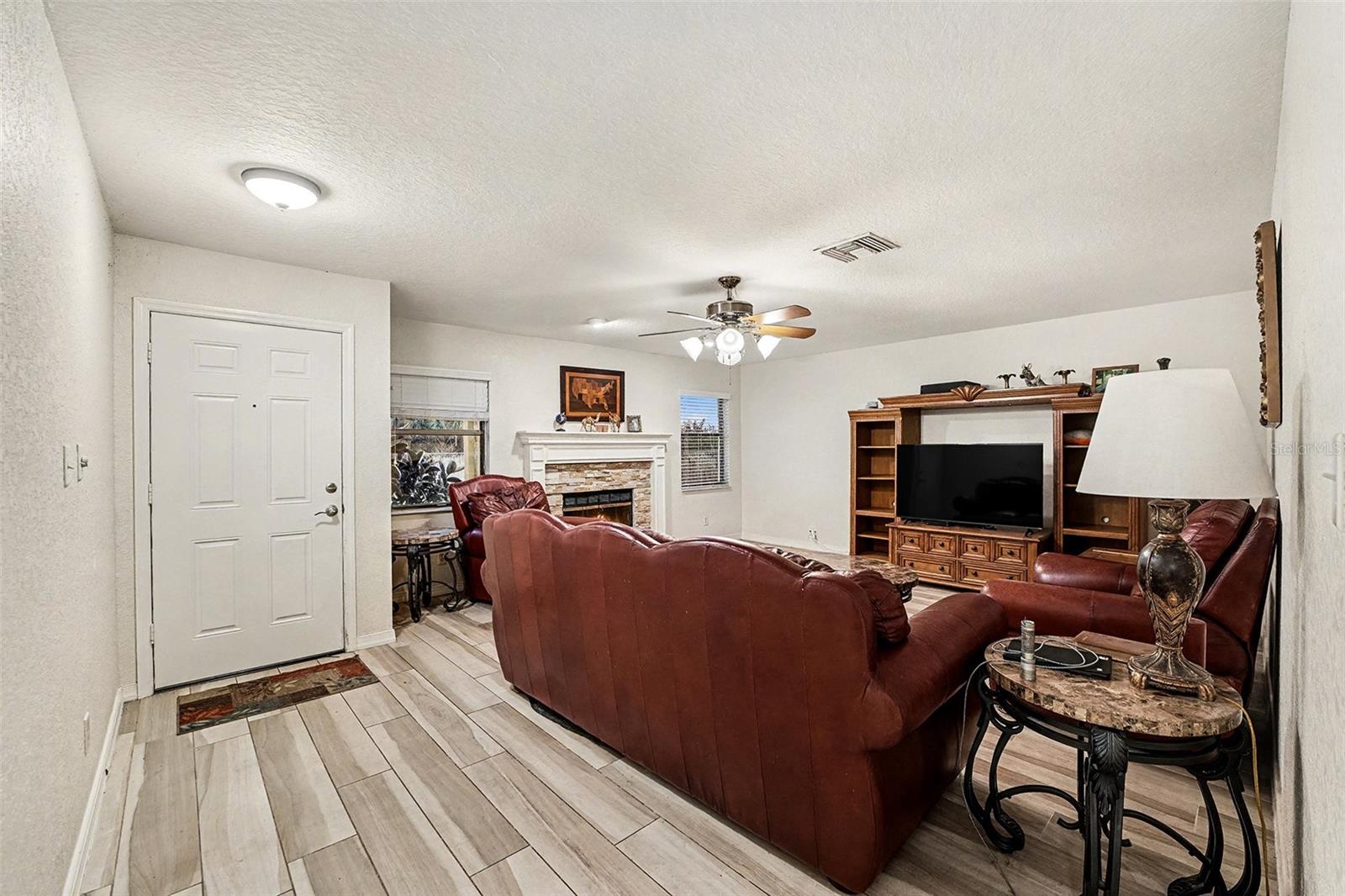 LENA VISTA SUB - Residential