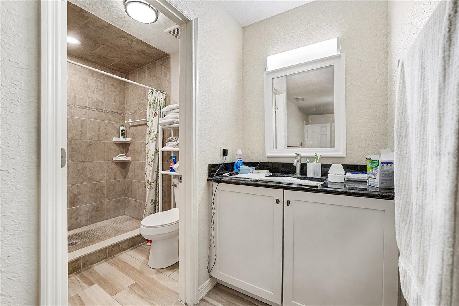 LENA VISTA SUB - Residential