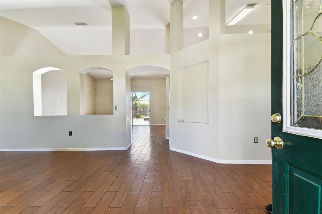 Photo of 10115 Whisper Pointe Drive, Tampa, FL 33647 (MLS # TB8350035)