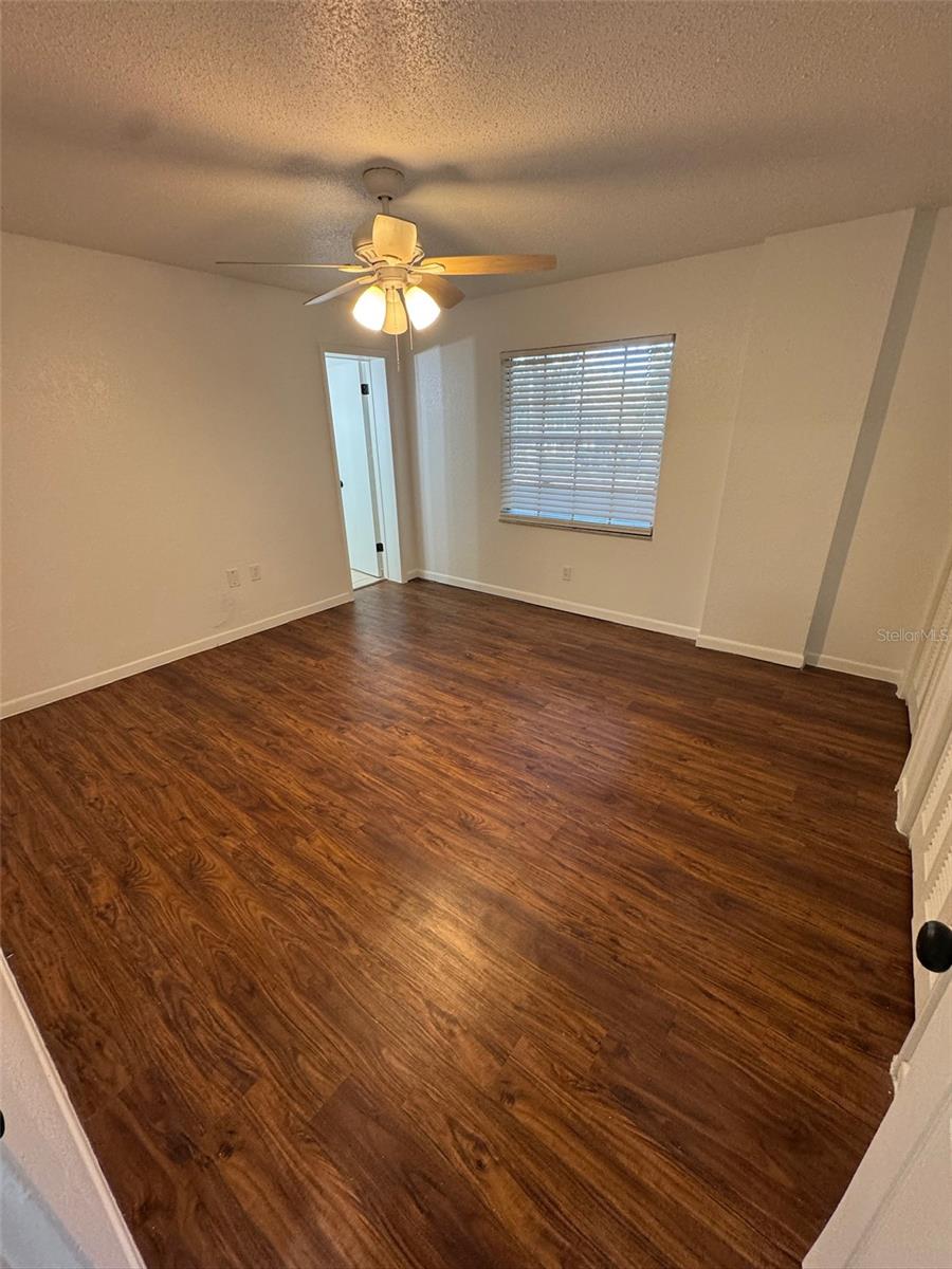 BRIARWOOD APARTMENTS - Residential Lease