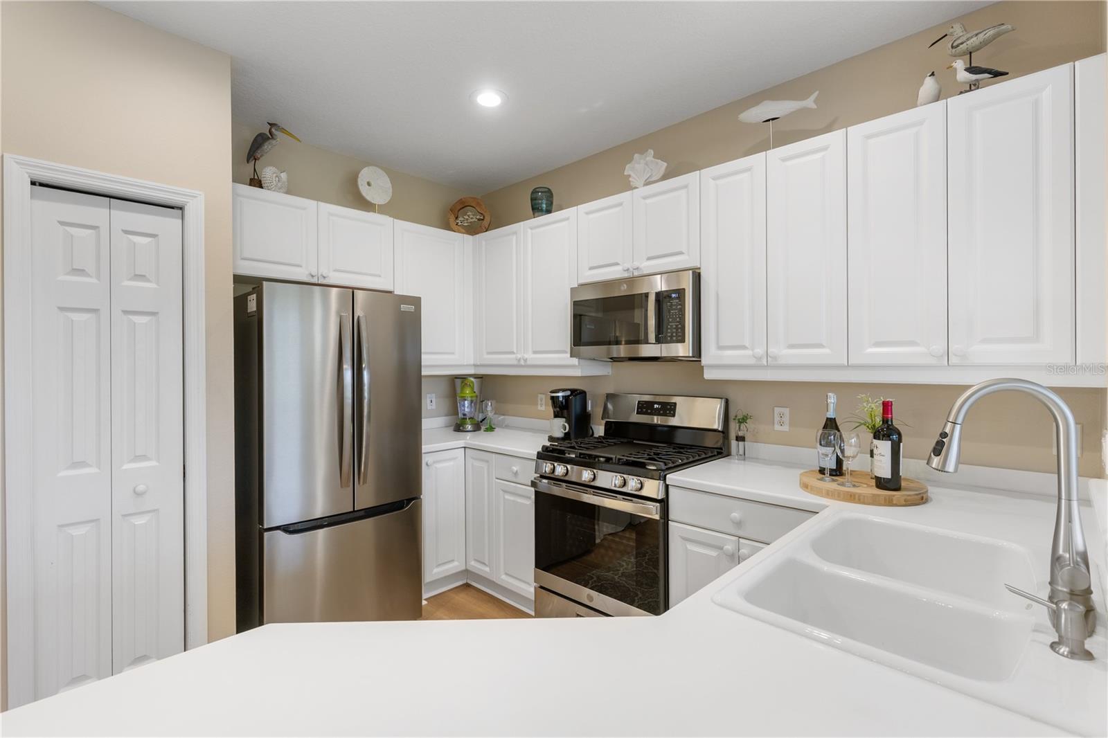 THE WATCH AT WATERLEFE PH II - Residential