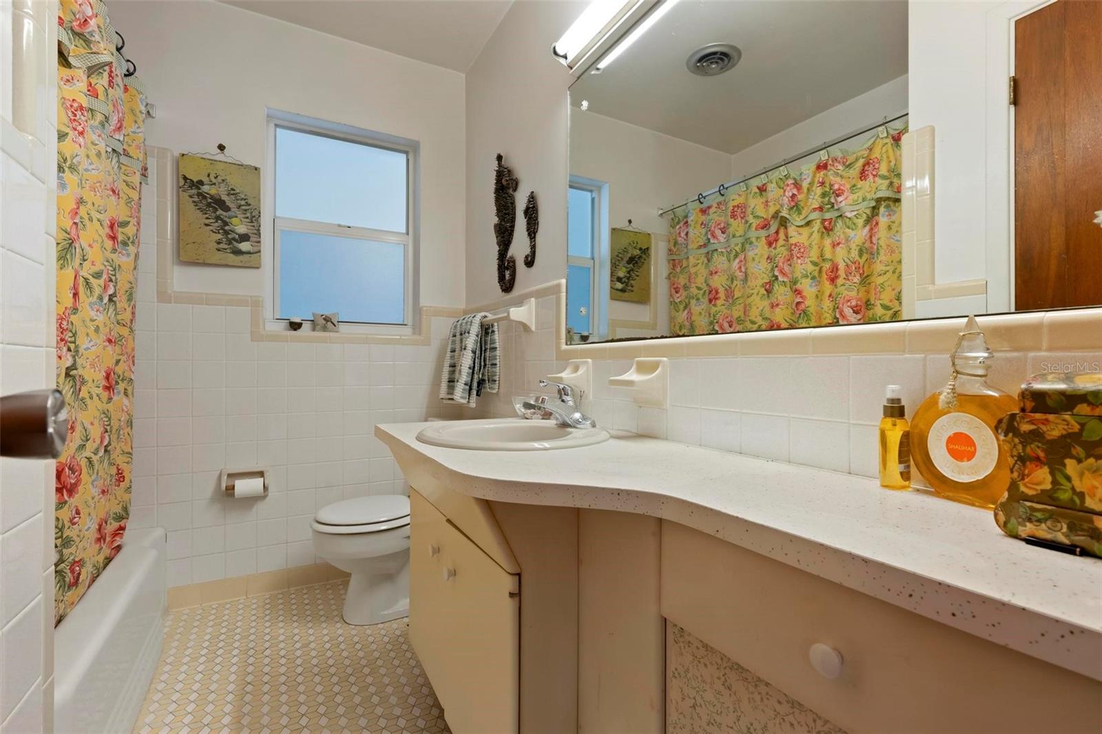 BAYSHORE ESTATES - Residential