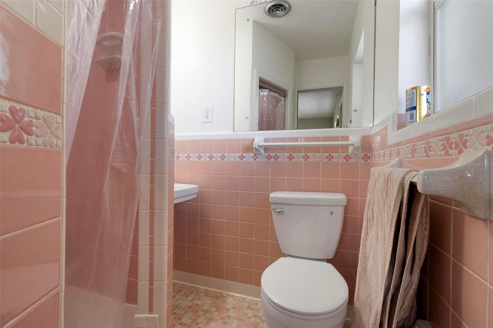 BAYSHORE ESTATES - Residential