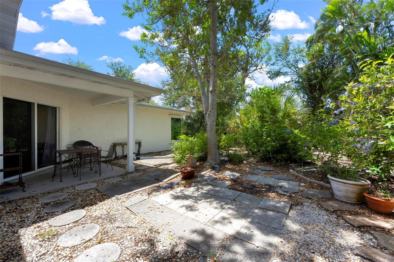 BAYSHORE ESTATES - Residential