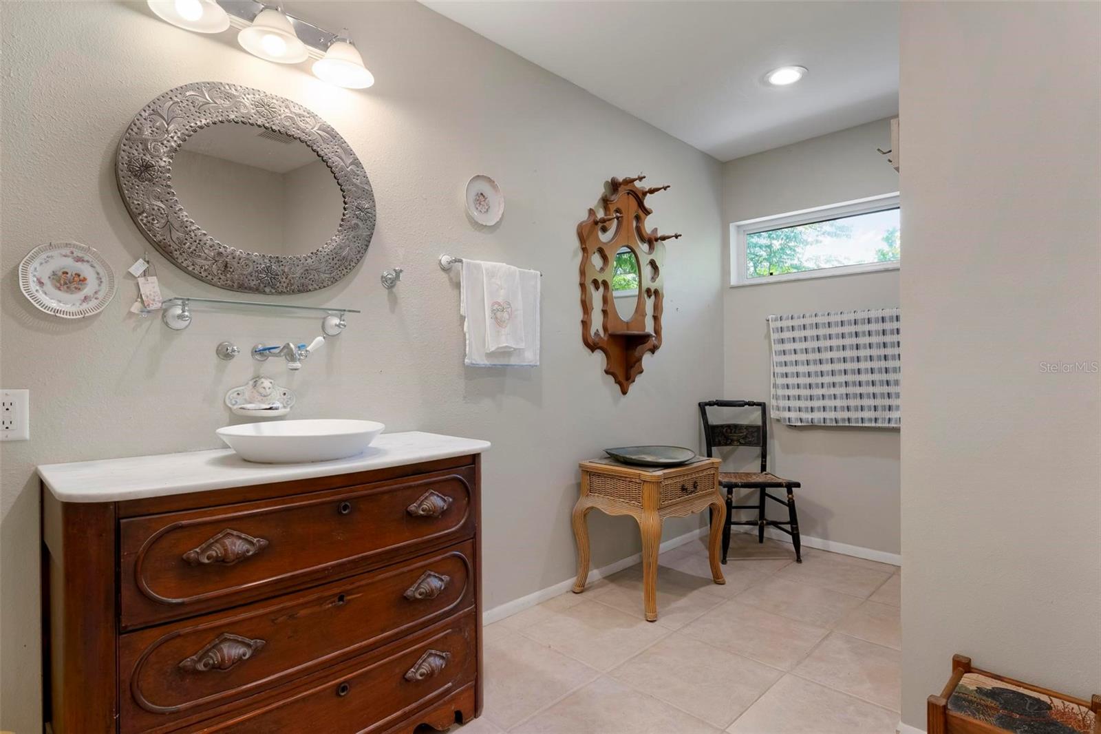 BAYSHORE ESTATES - Residential