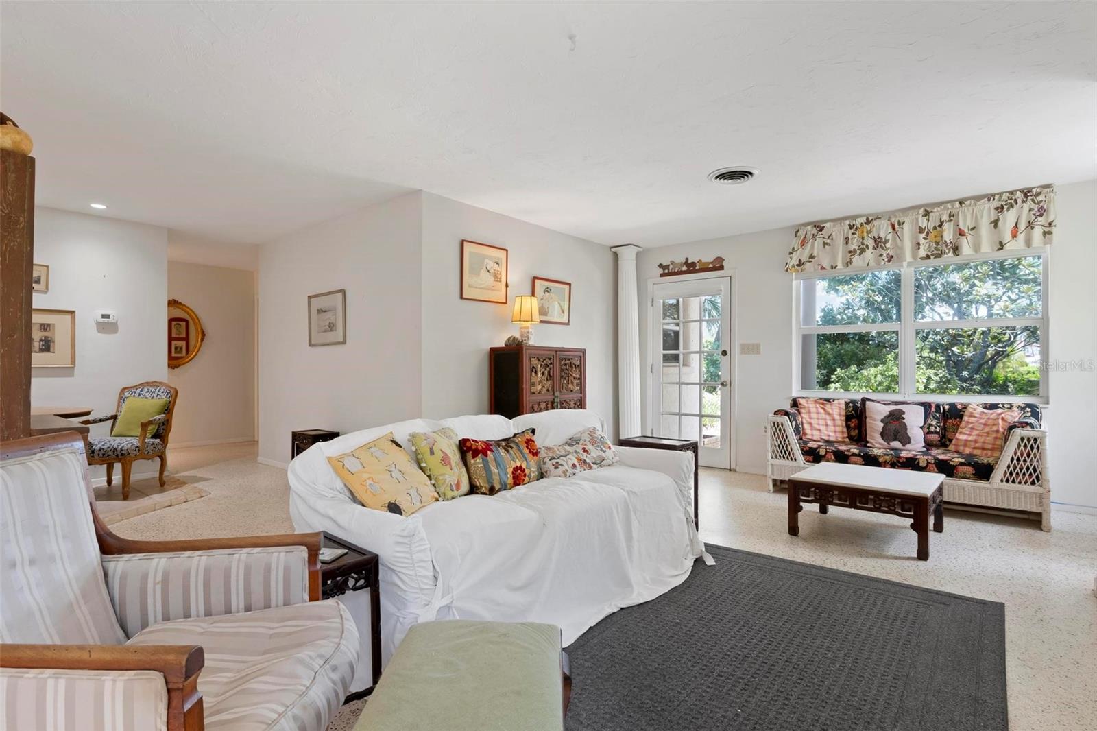 BAYSHORE ESTATES - Residential