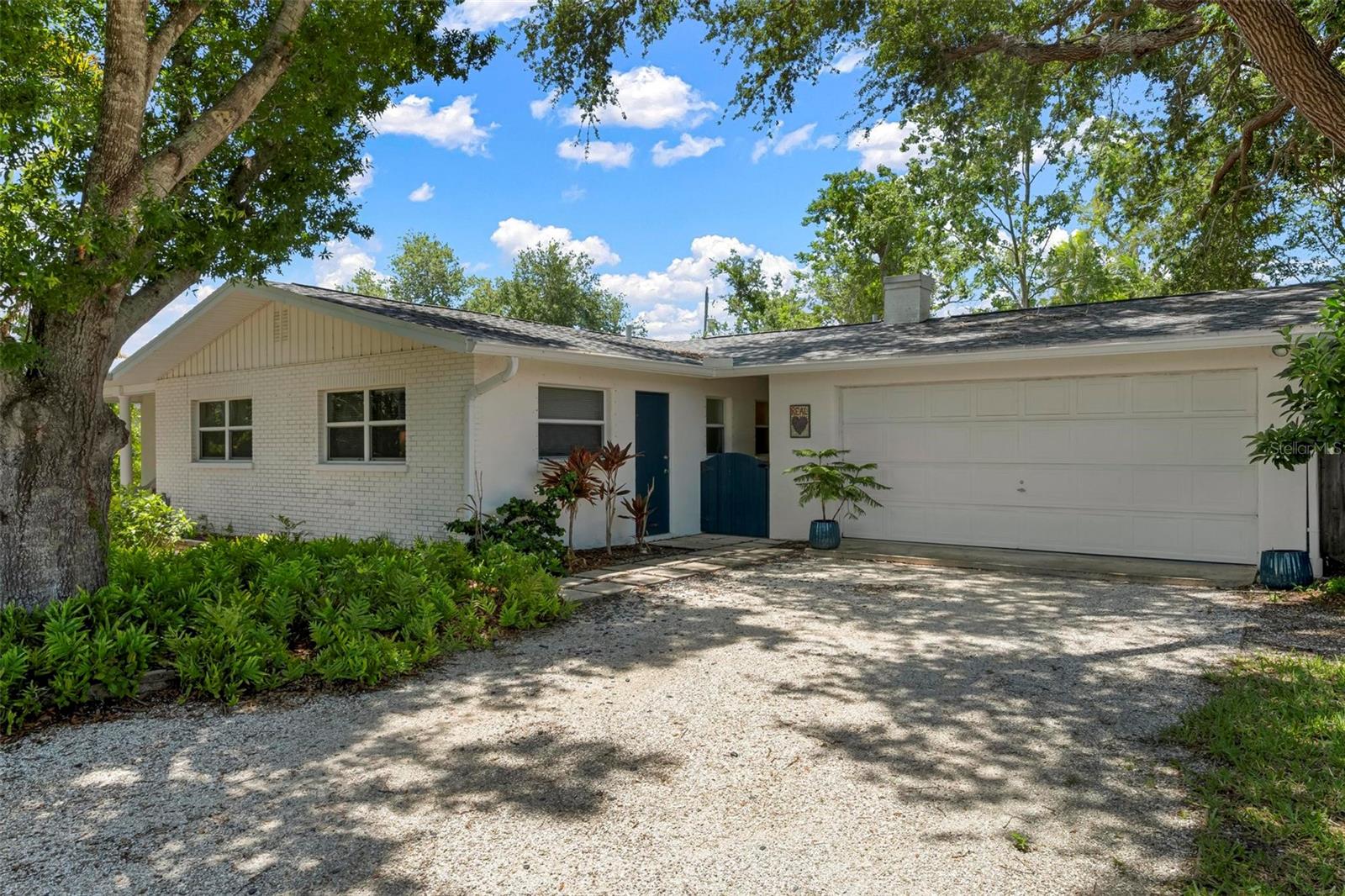 BAYSHORE ESTATES - Residential