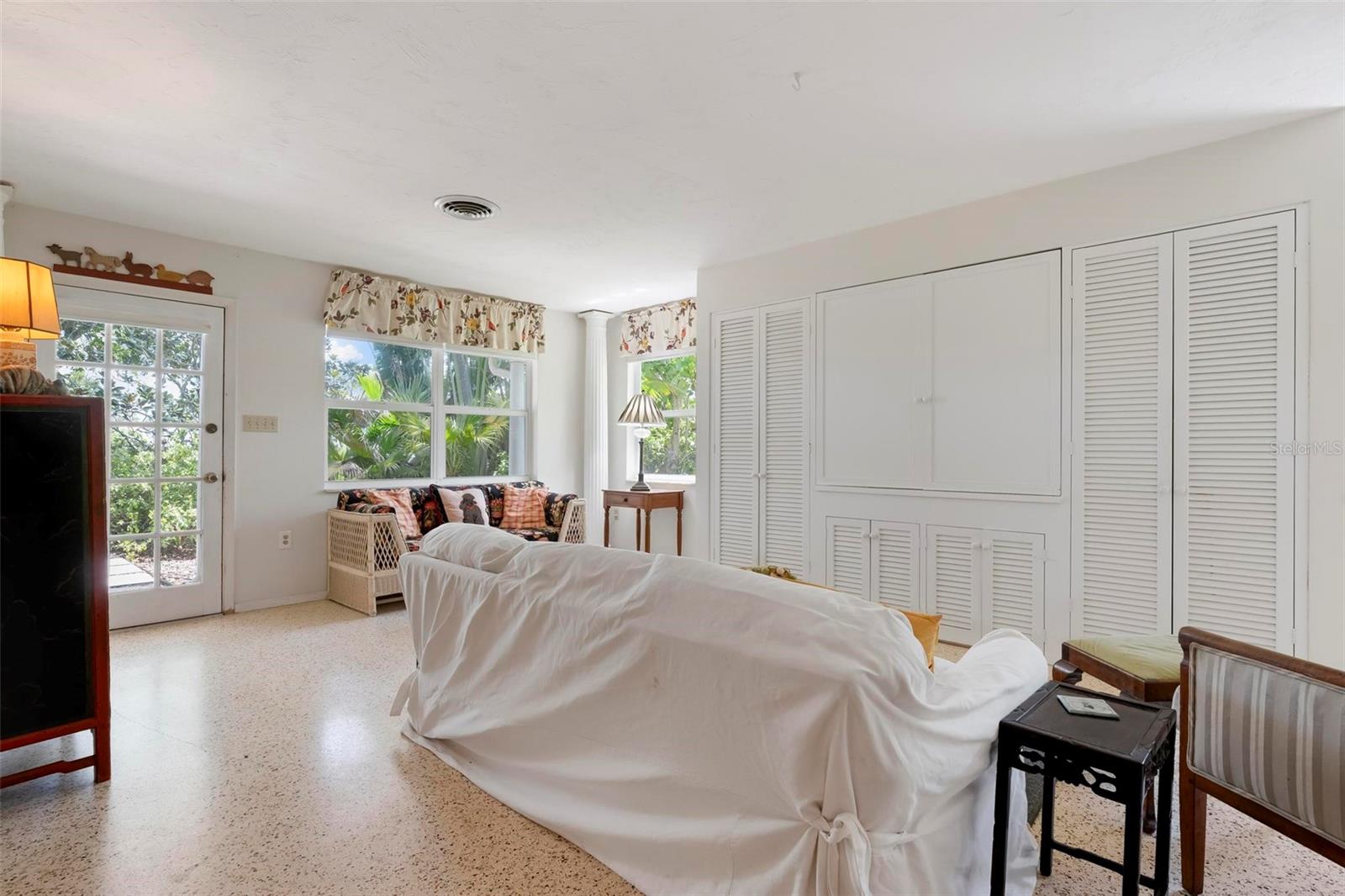 BAYSHORE ESTATES - Residential