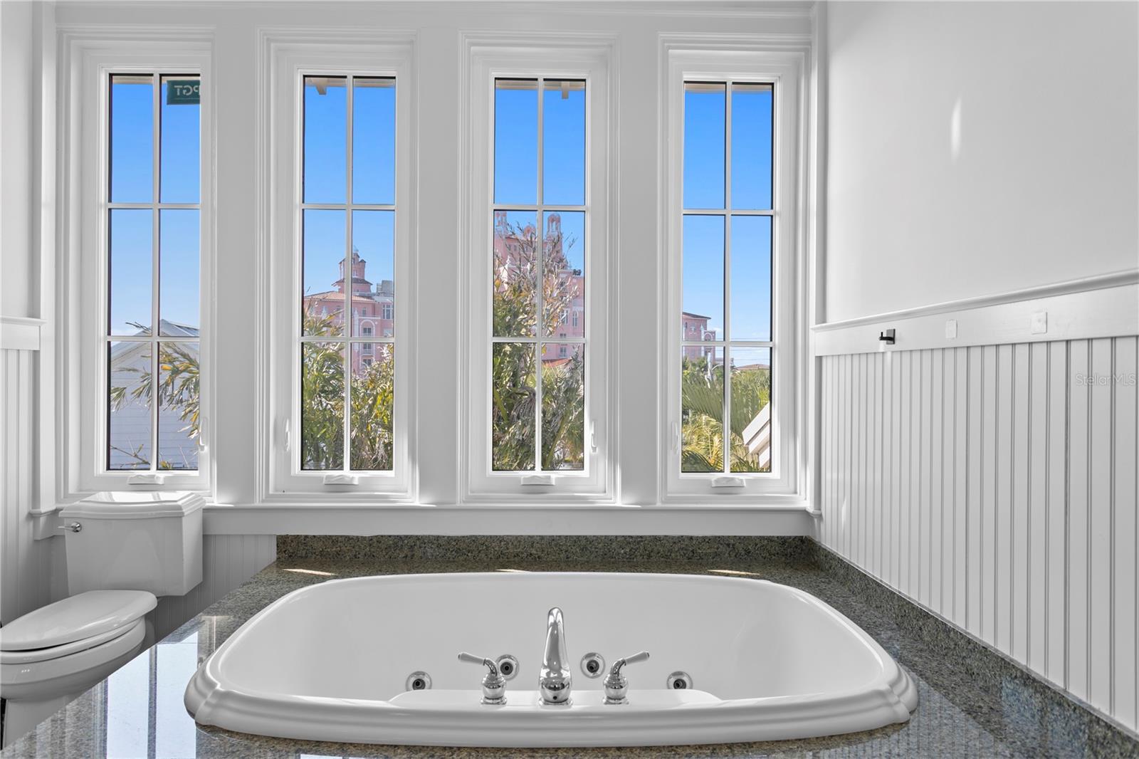 DON CE-SAR PLACE - Residential