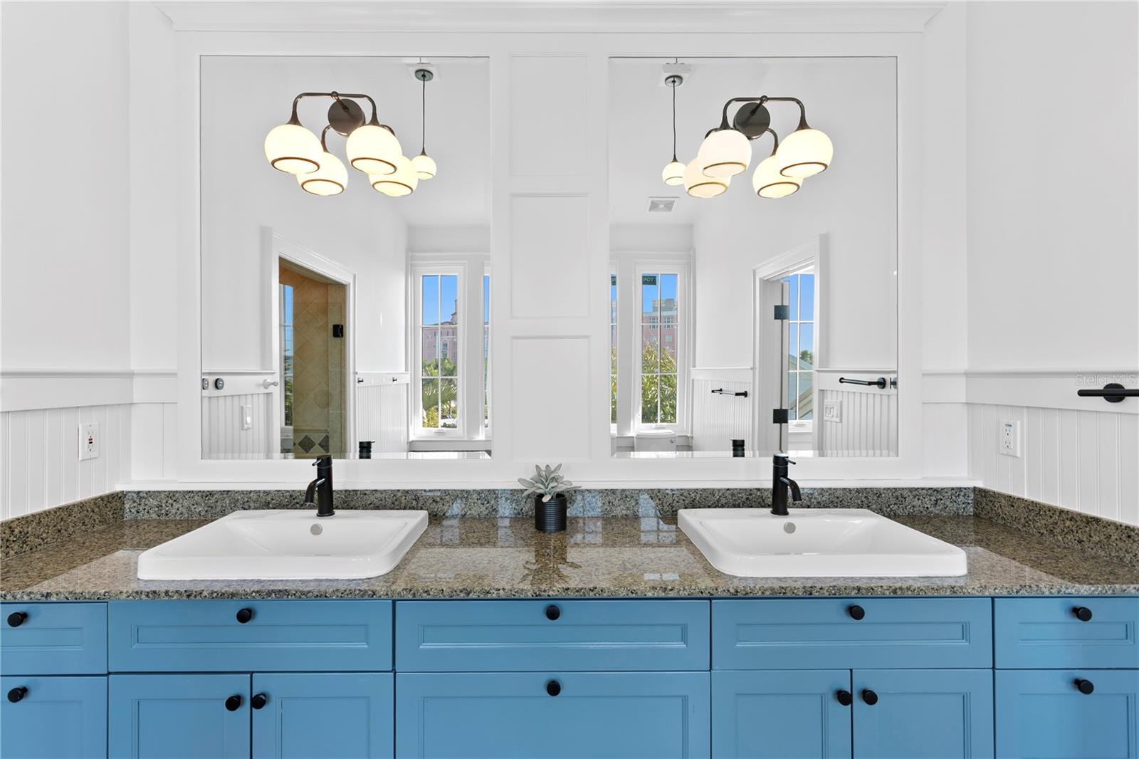 DON CE-SAR PLACE - Residential