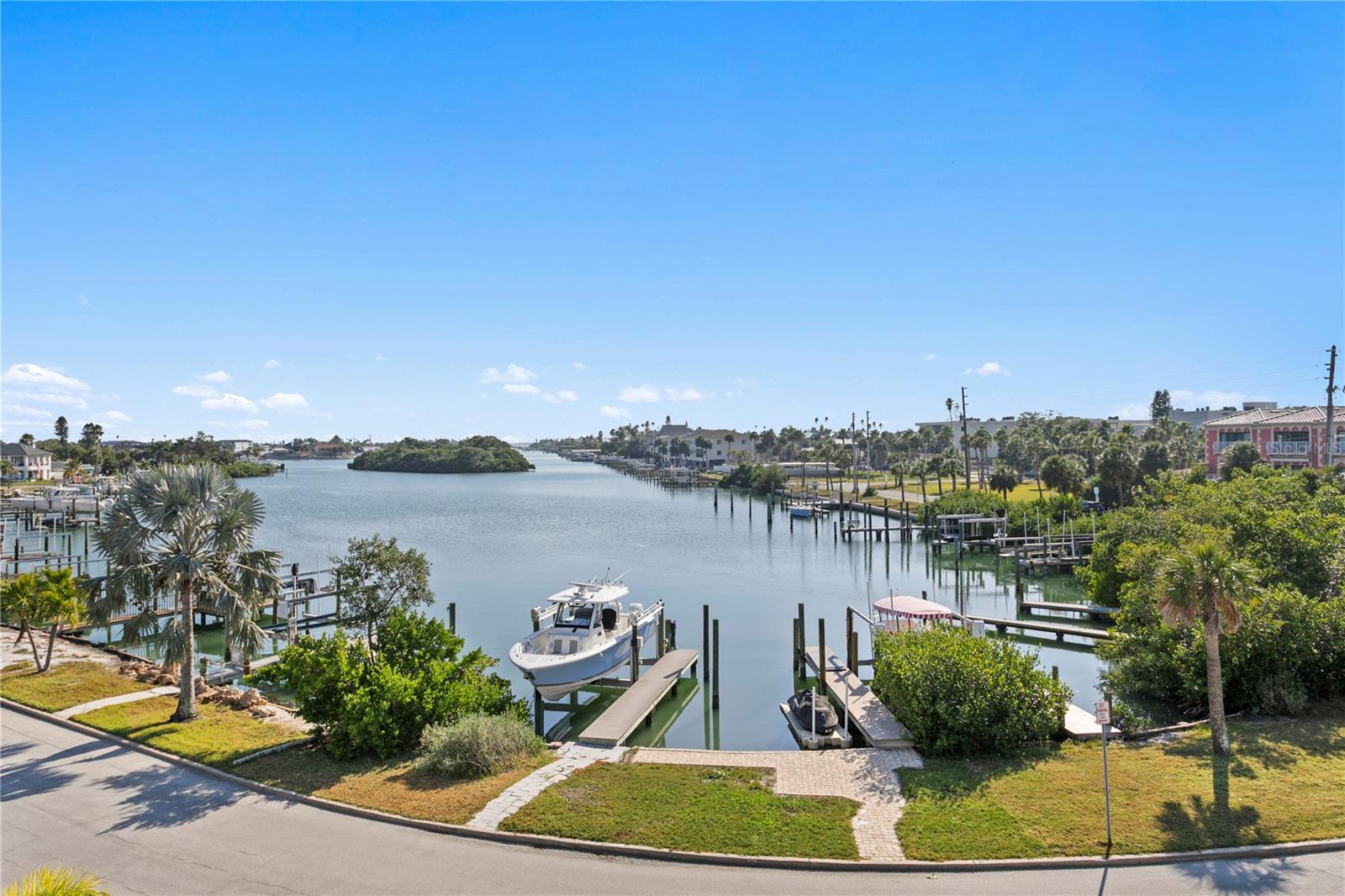 DON CE-SAR PLACE - Residential