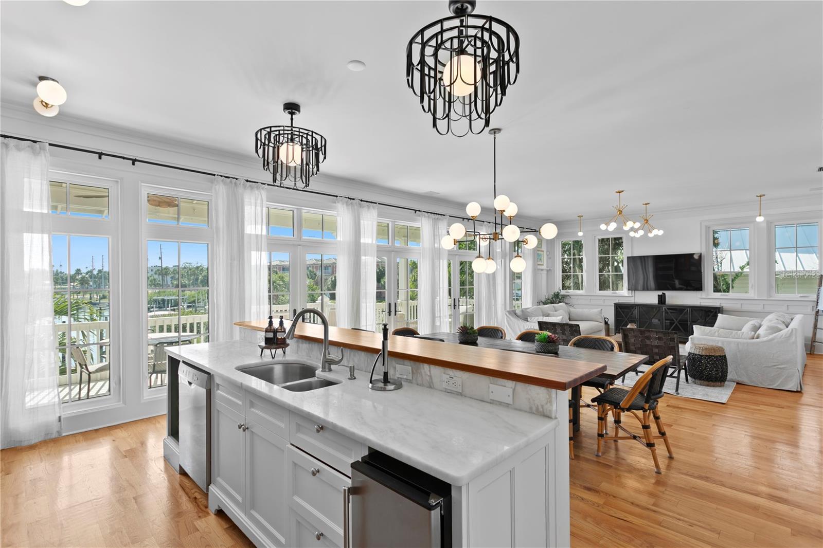 DON CE-SAR PLACE - Residential