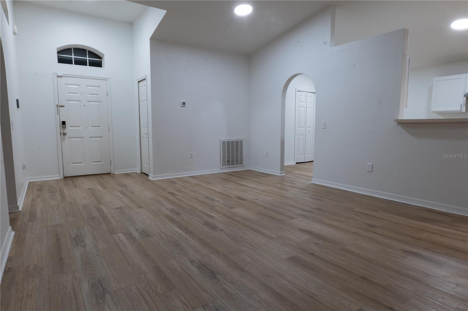 5689 SYCAMORE CANYON DRIVE