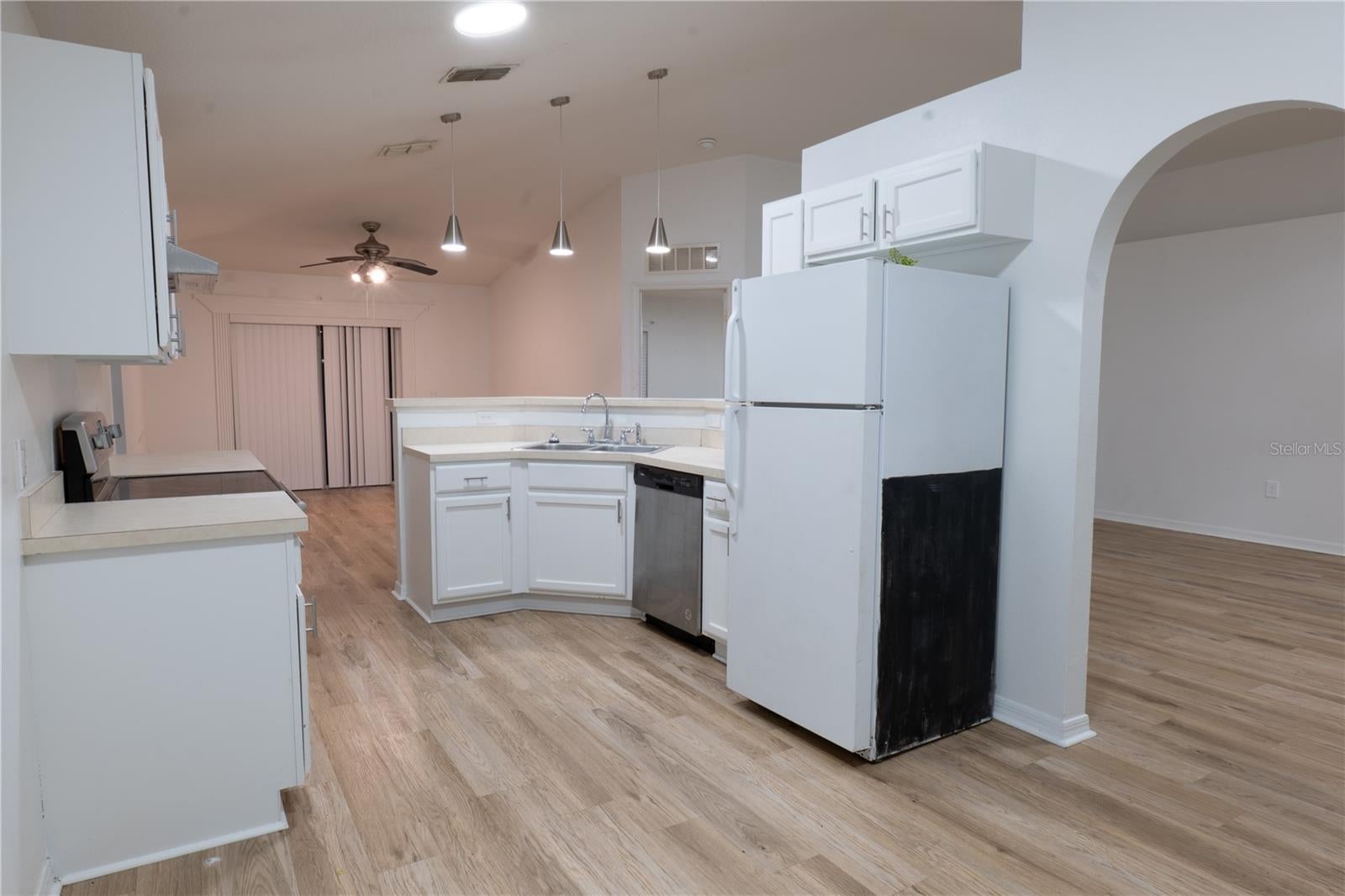 5689 SYCAMORE CANYON DRIVE