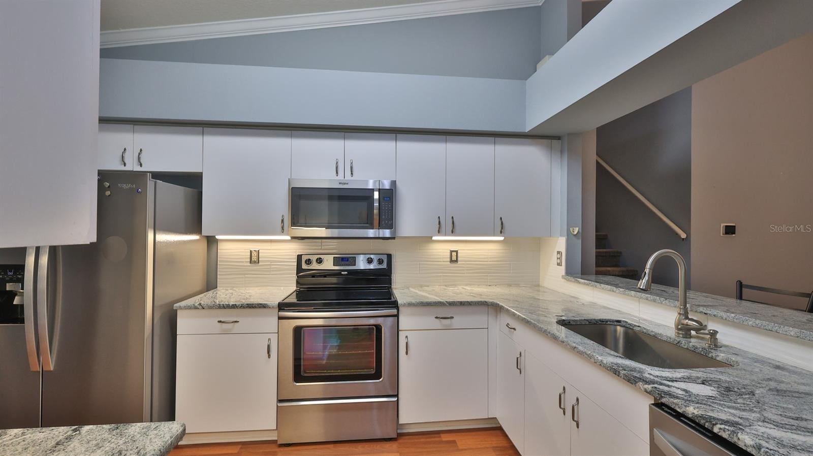 3012 OAK HAMMOCK DRIVE