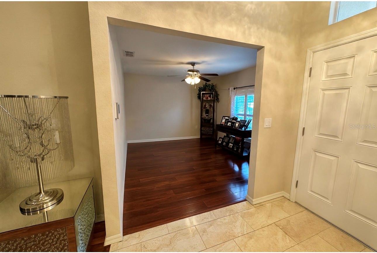 1553 SHOREWOOD DRIVE