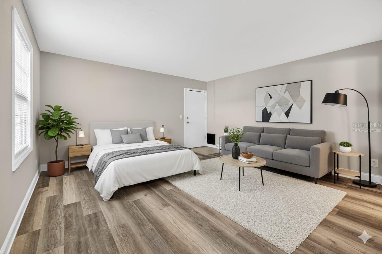 WHISPERING OAKS - Residential