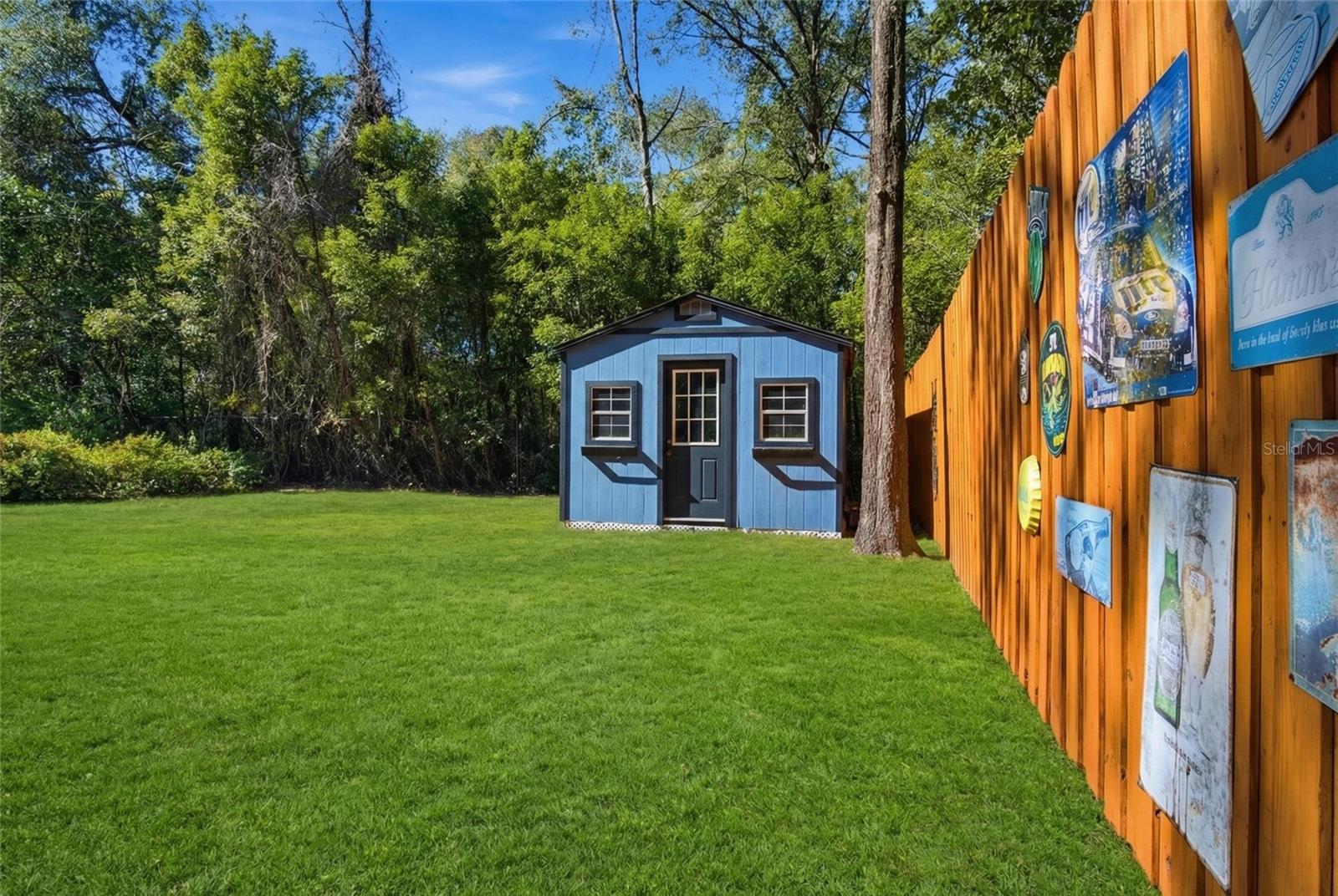 OAK HOLLOW - Residential