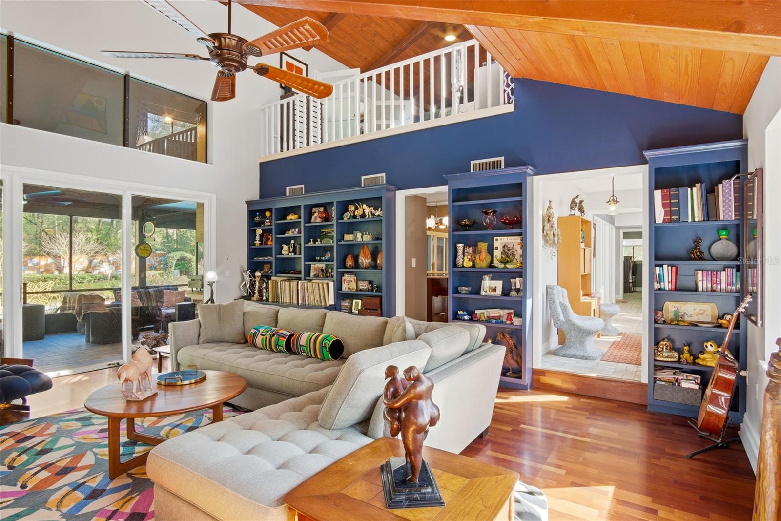 OAK HOLLOW - Residential