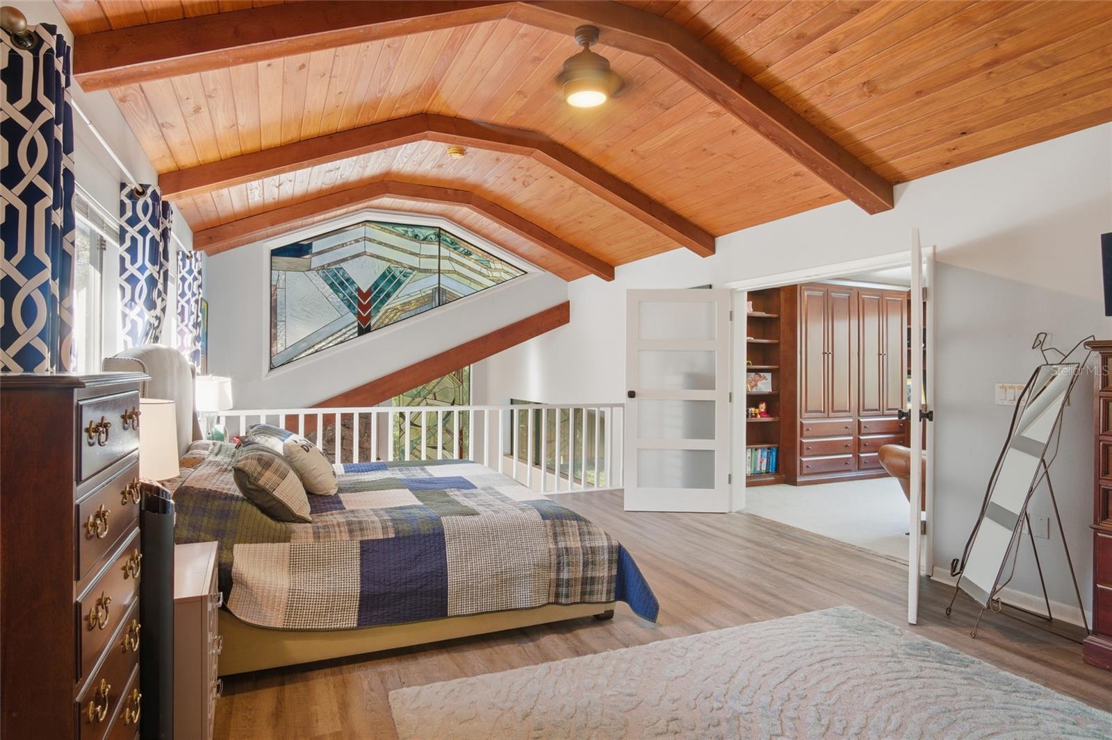 OAK HOLLOW - Residential