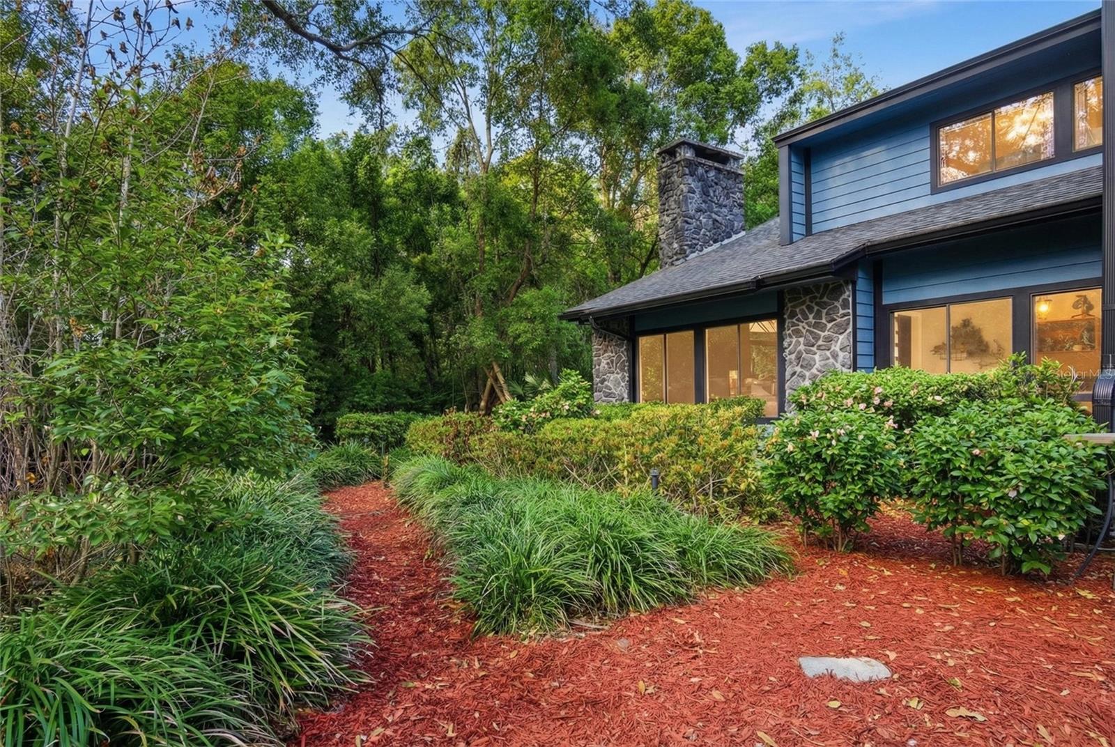 OAK HOLLOW - Residential