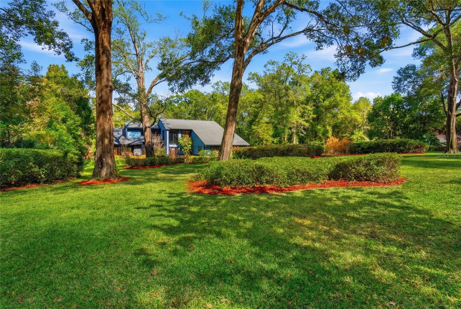 OAK HOLLOW - Residential