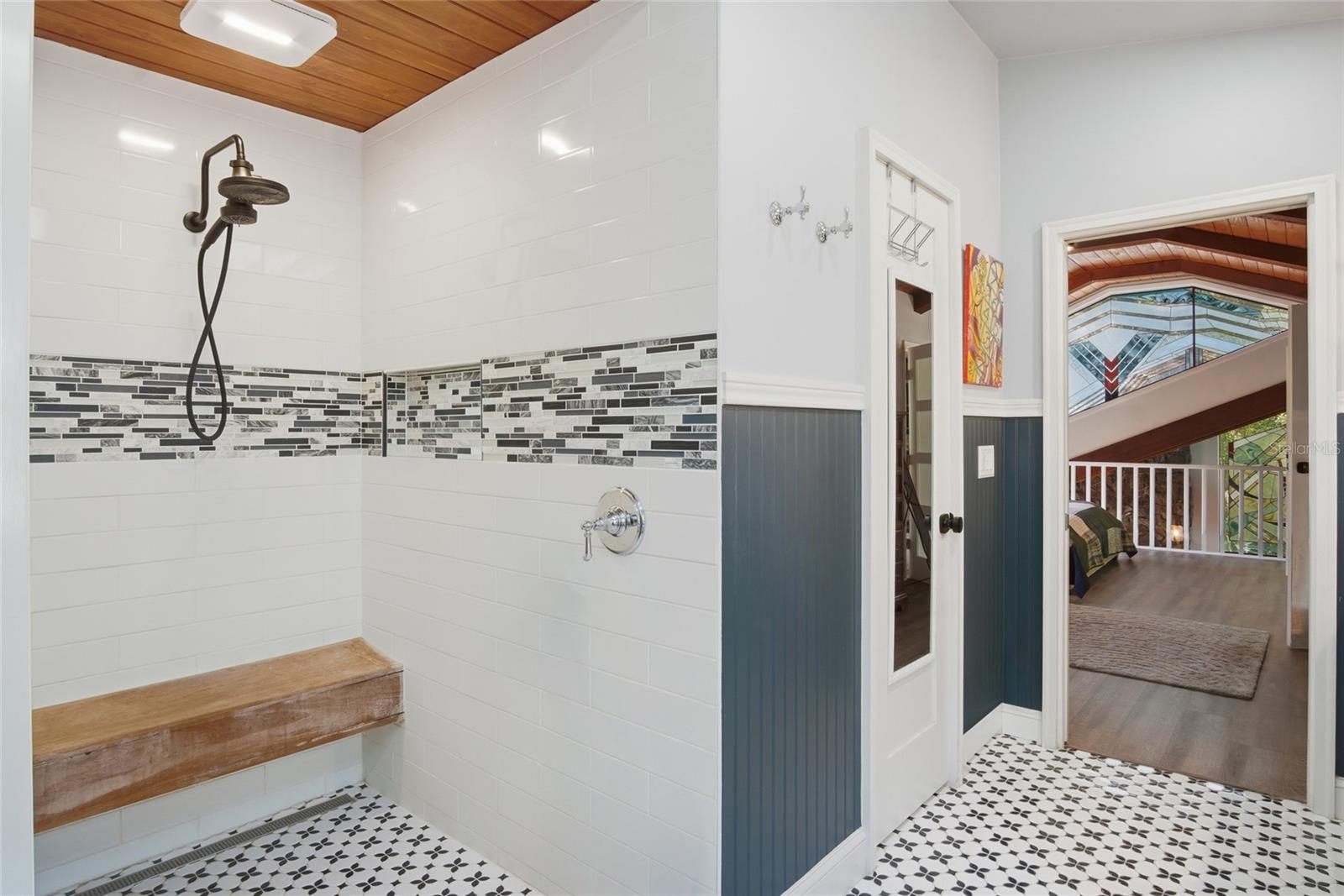 OAK HOLLOW - Residential