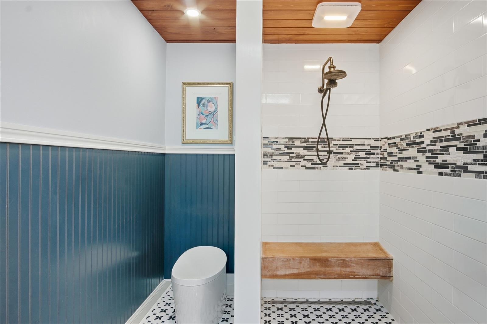 OAK HOLLOW - Residential