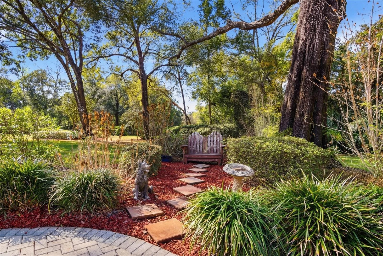 OAK HOLLOW - Residential