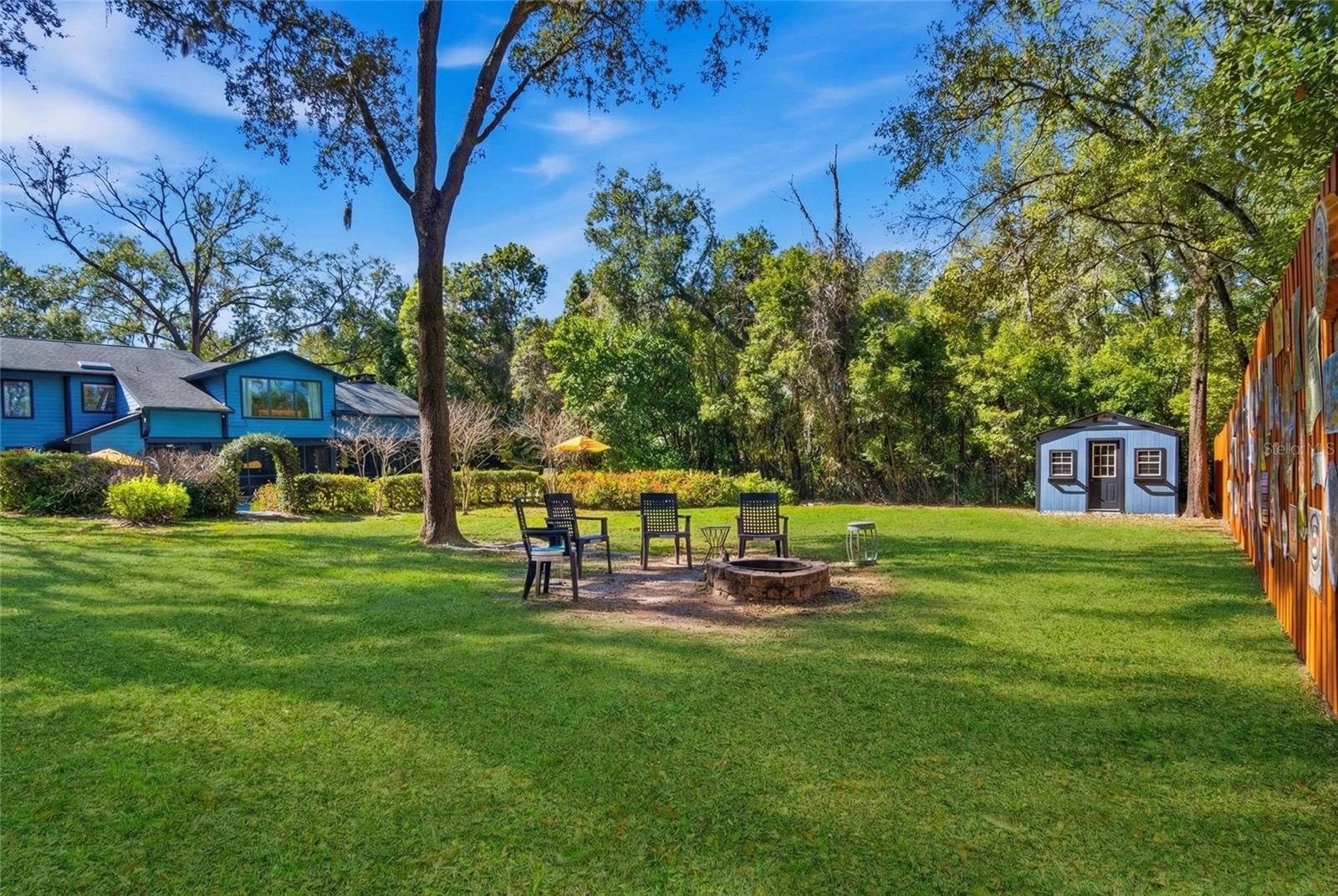 OAK HOLLOW - Residential