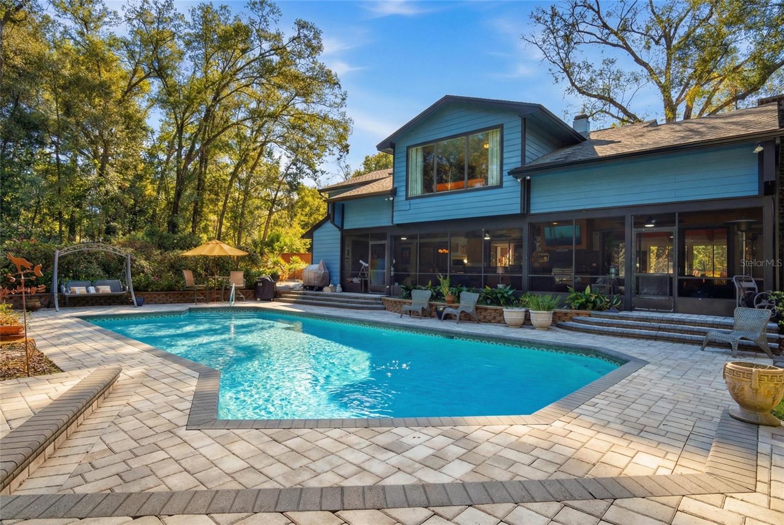 OAK HOLLOW - Residential