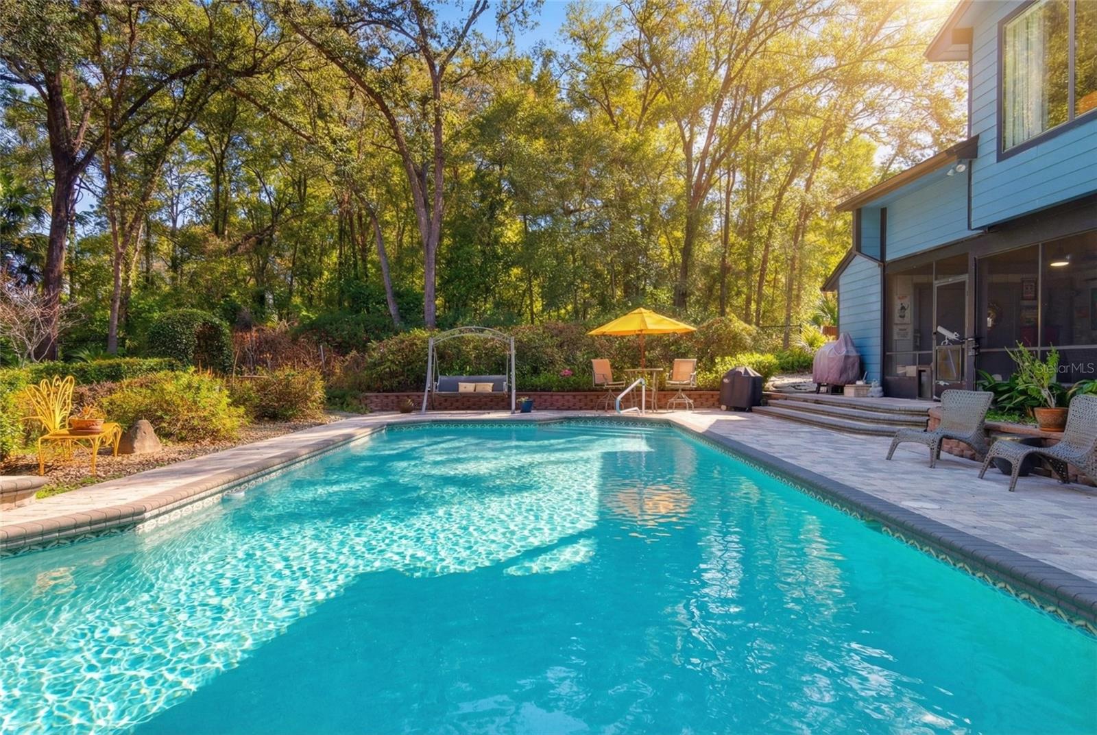 OAK HOLLOW - Residential