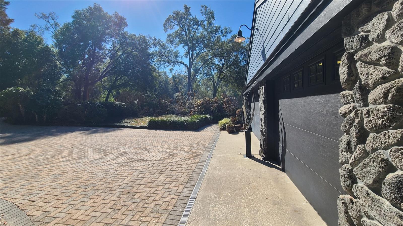 OAK HOLLOW - Residential