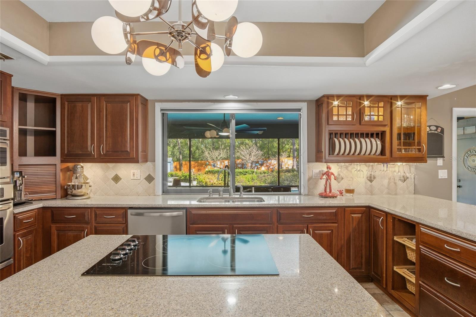 OAK HOLLOW - Residential