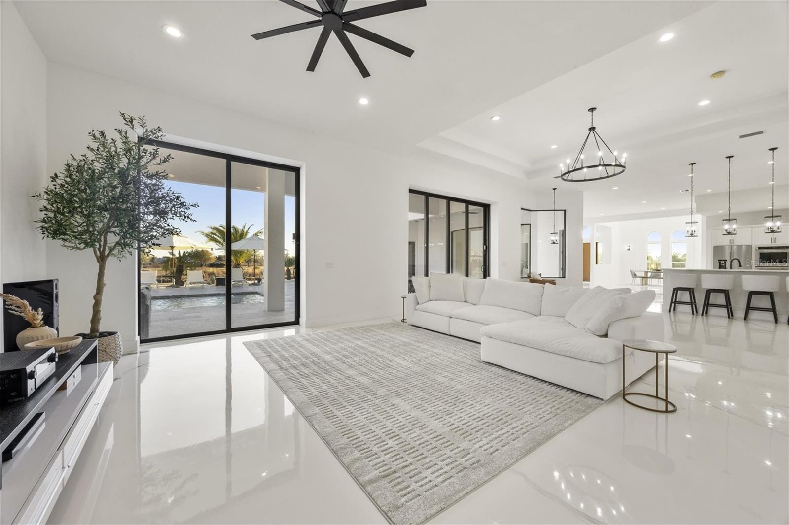 ACREAGE - Residential