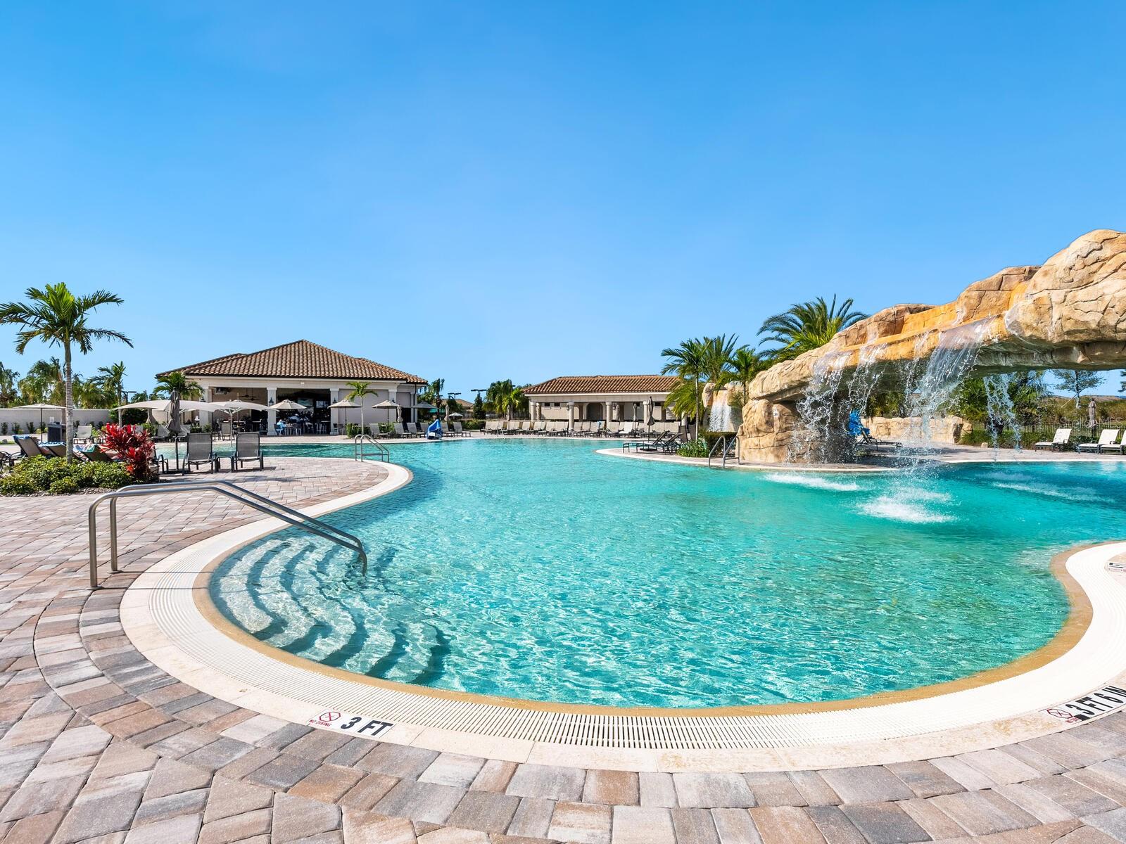 LAKEWOOD NATIONAL - Residential Lease