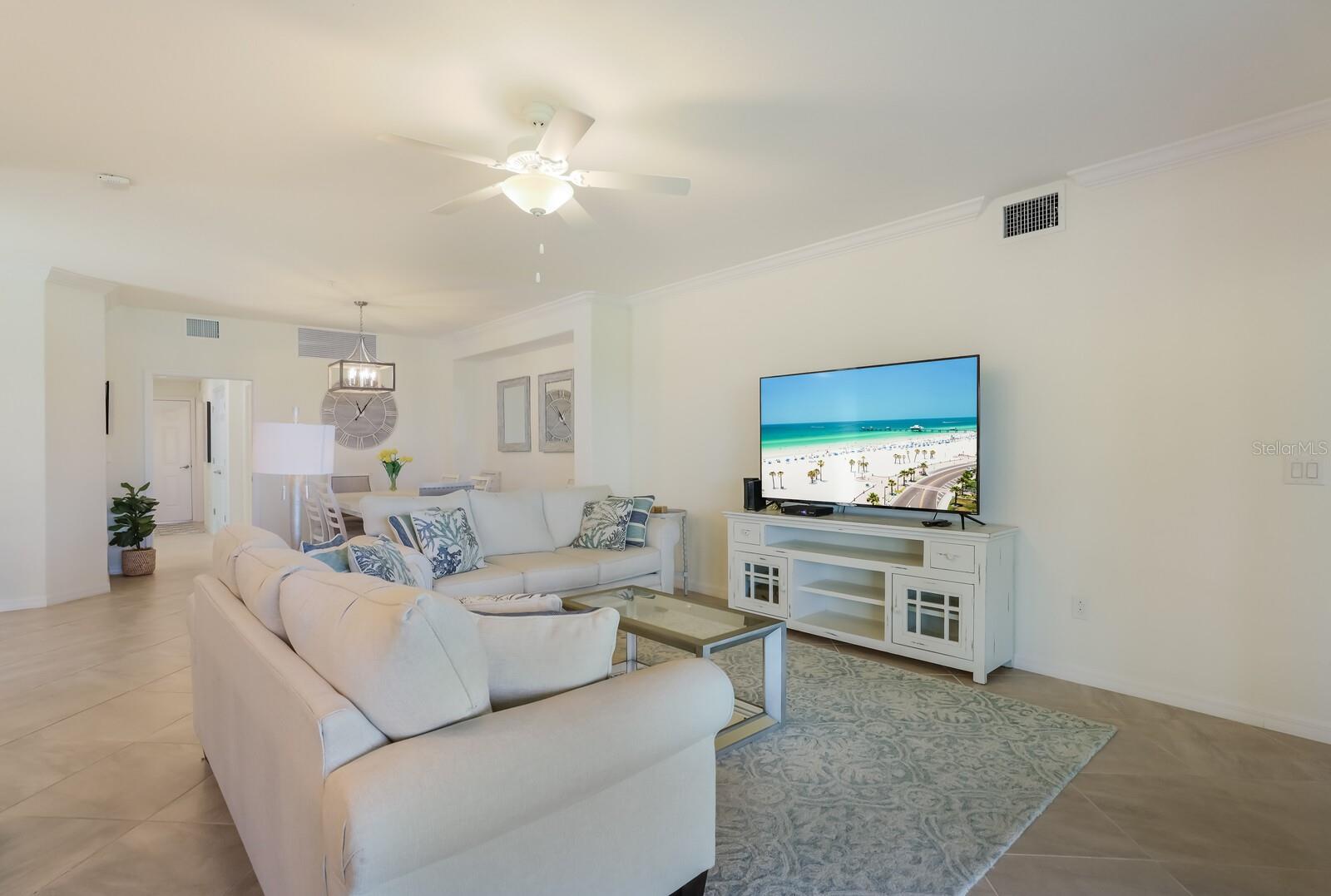 LAKEWOOD NATIONAL - Residential Lease