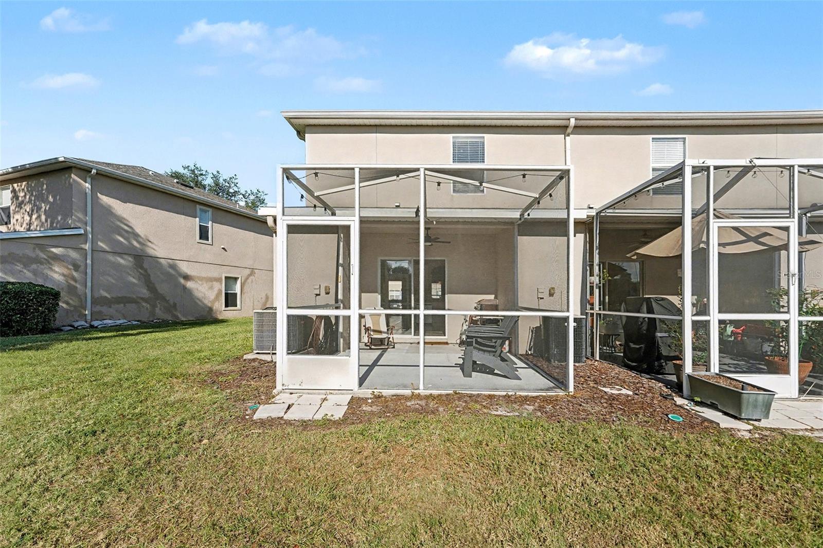 FISHHAWK RANCH TWNHMS PH 1 - Residential